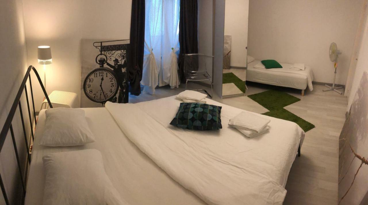 בוקרשט Green Apartment With Terrace 12 מראה חיצוני תמונה