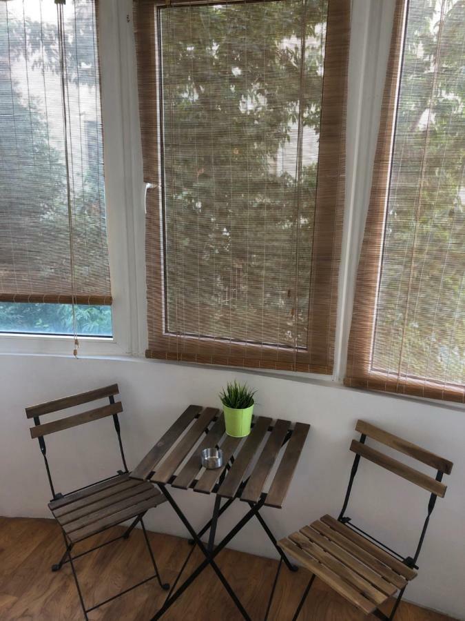 בוקרשט Green Apartment With Terrace 12 מראה חיצוני תמונה